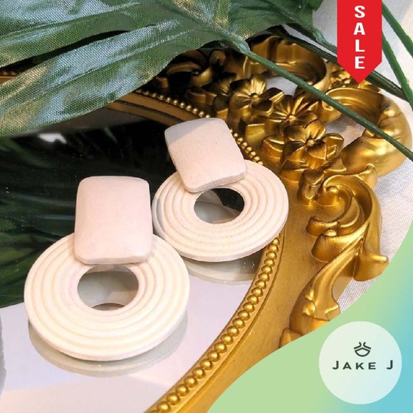 🍑 Tropical Island Inspired Geometric Natural Wood Women Earring One Size A-030 - Picture 1 of 8